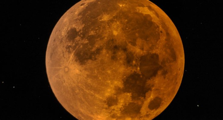 Super Blood Wolf Moon Arrives